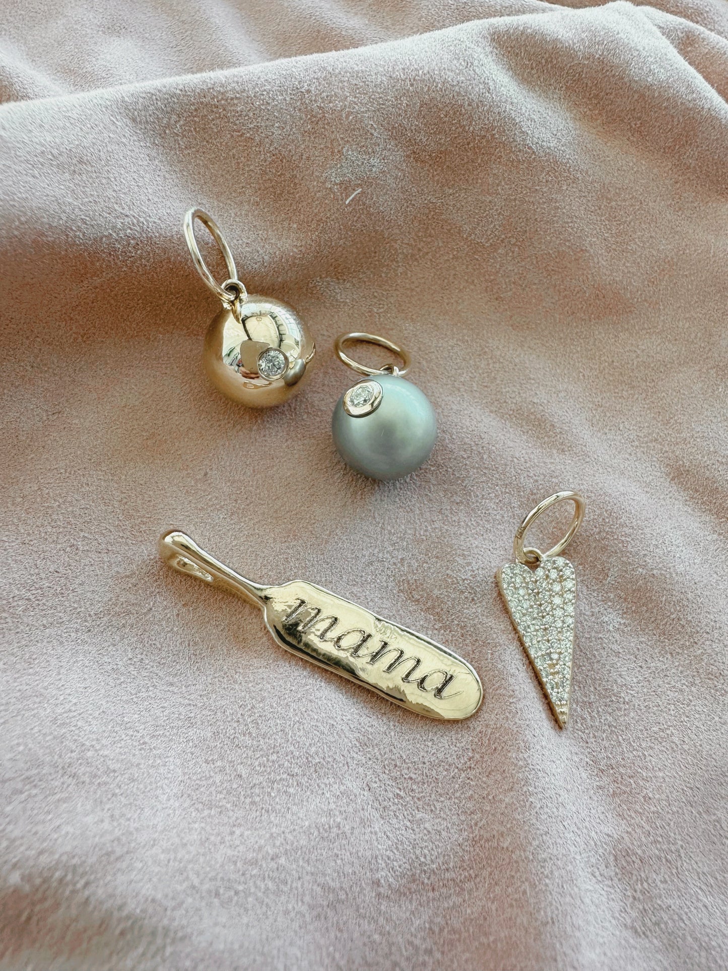 Vero Gold Ball Charm