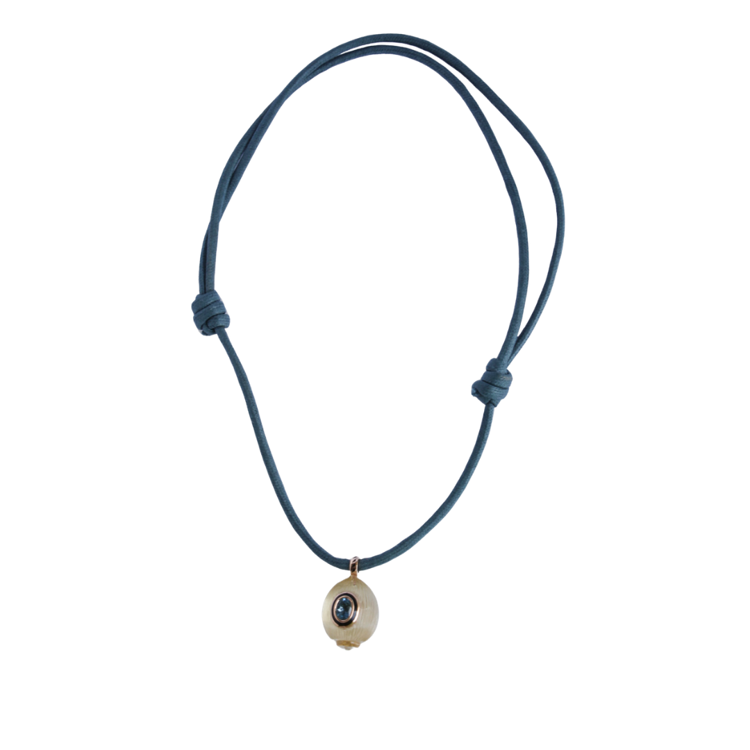 Carved Lemon Quartz & Coquito Charm