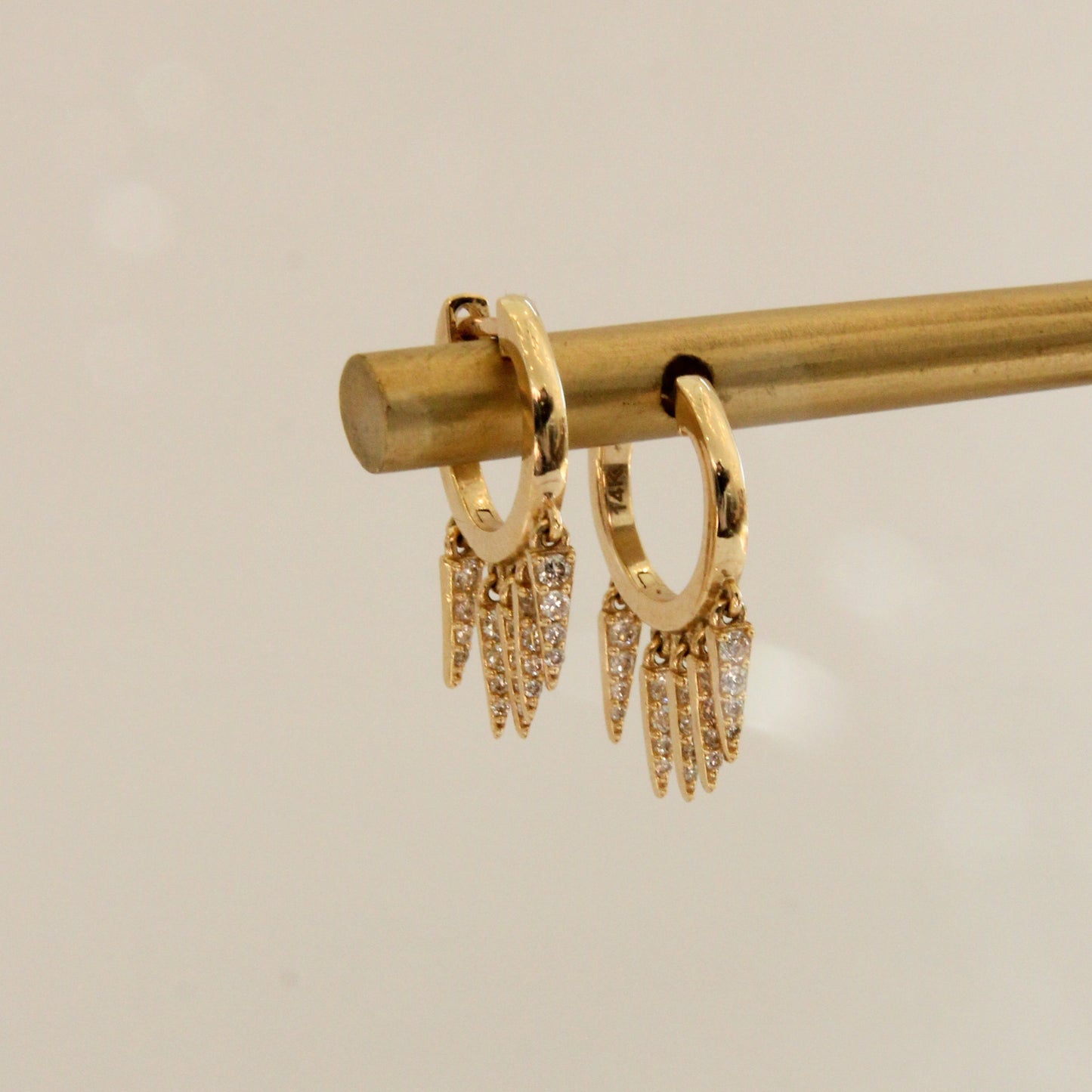 Naomi Dagger Fringe Huggie