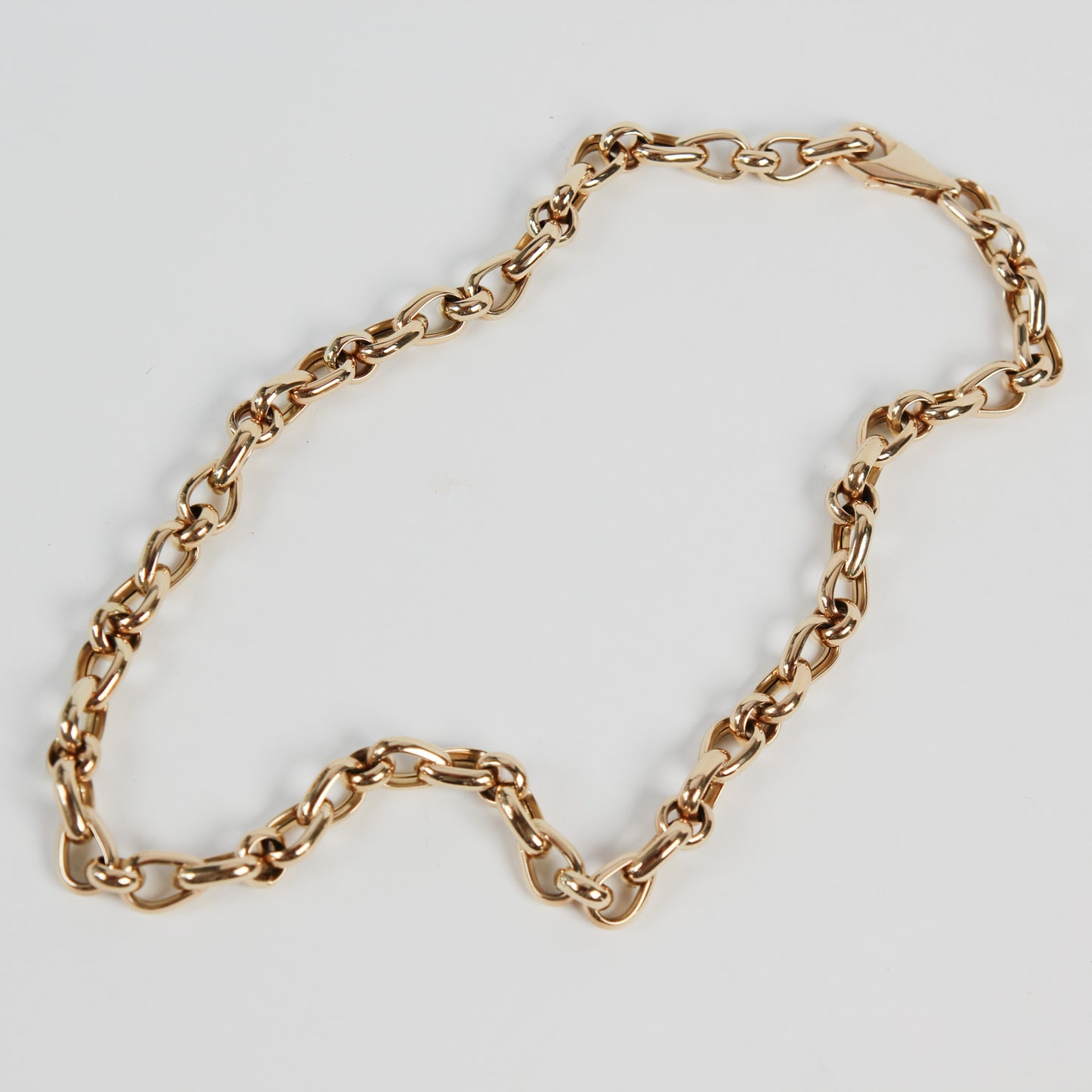 Alternating Sela Chain 18"