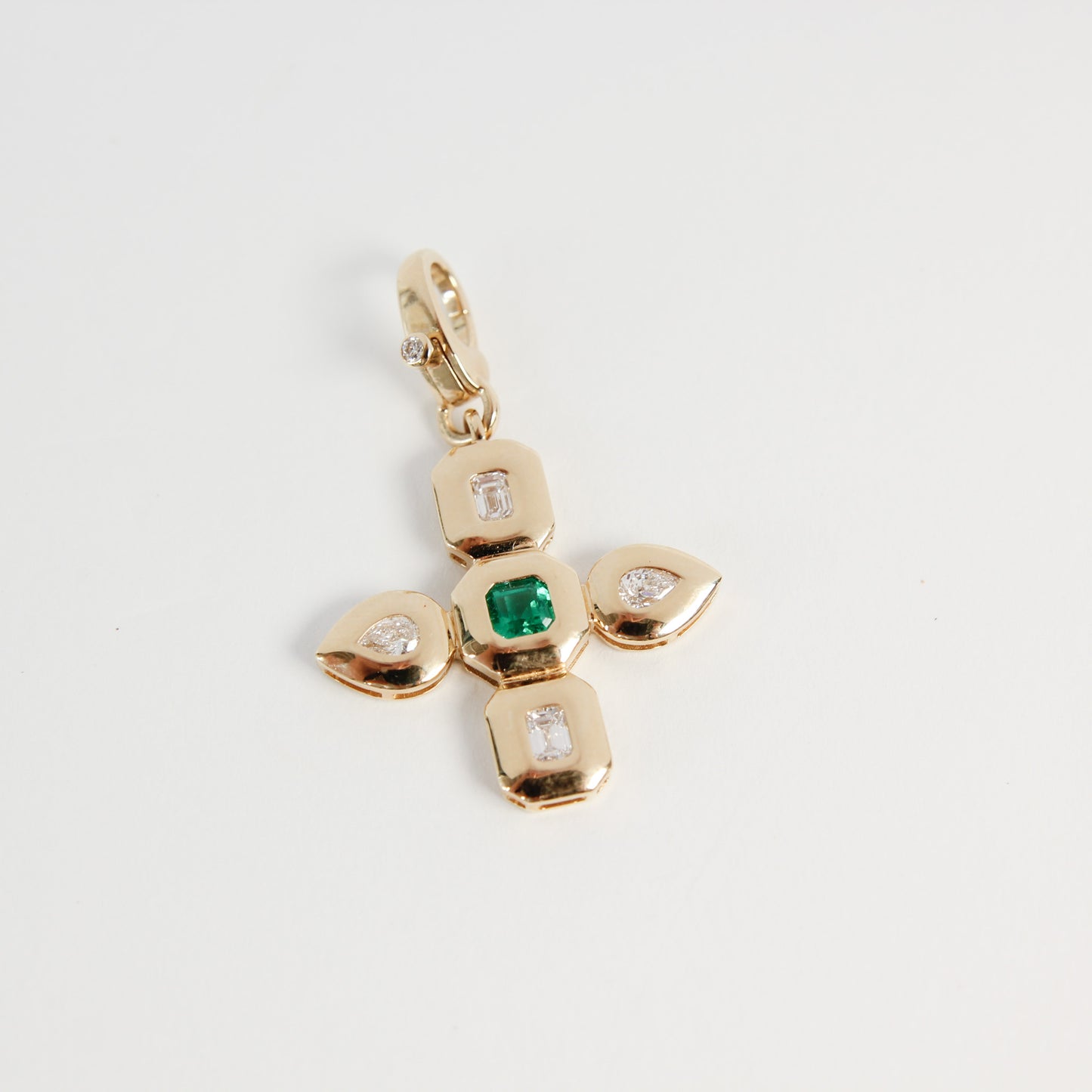Frances Emerald Bezel Cross