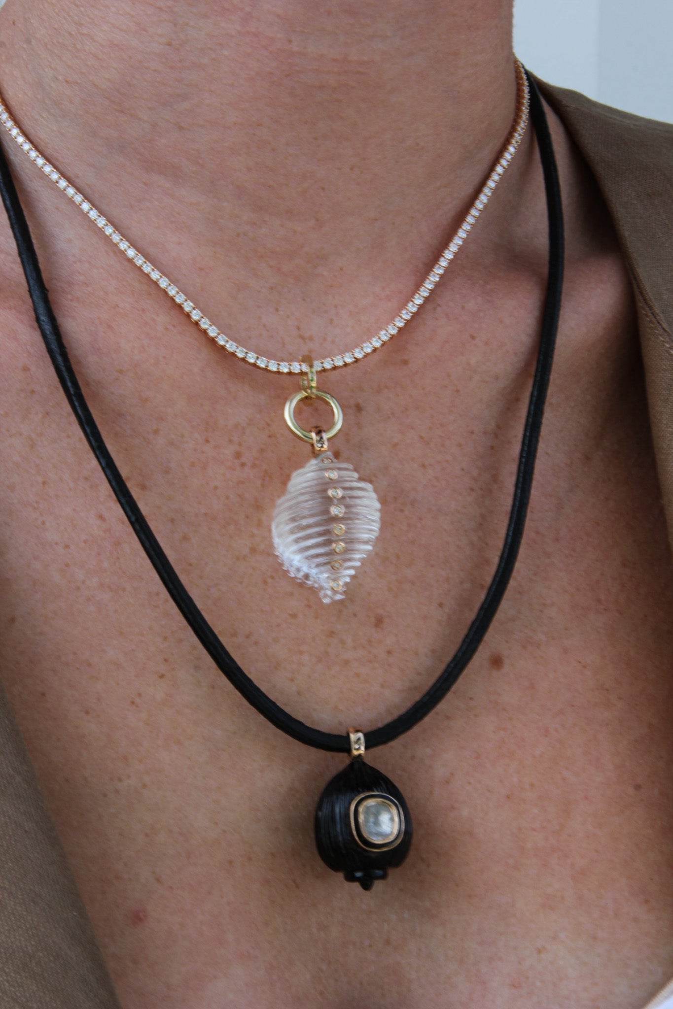 Crystal Tonna Shell Diamond Pendant